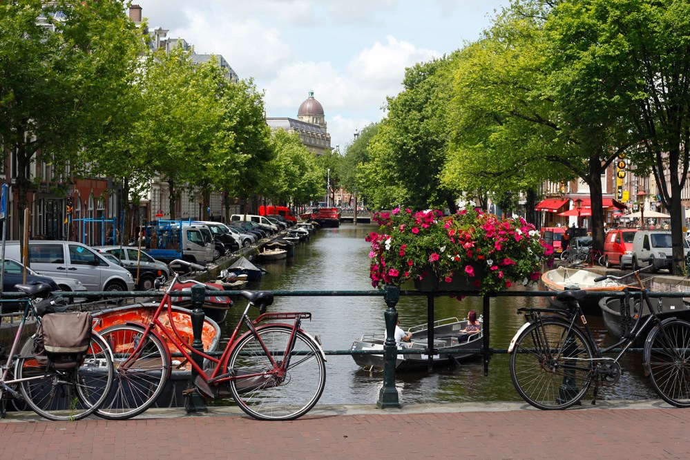 focus-aventure-amsterdam-paysage-canaux-velo