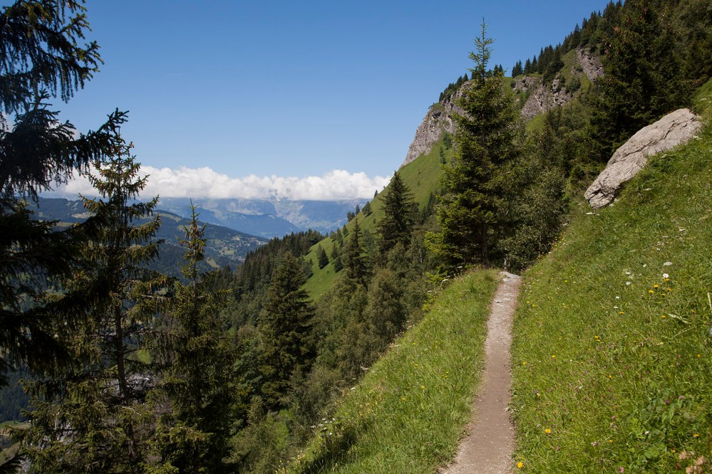 julia-laffaille-focus-aventure-savoie-mont-blanc-randonnée